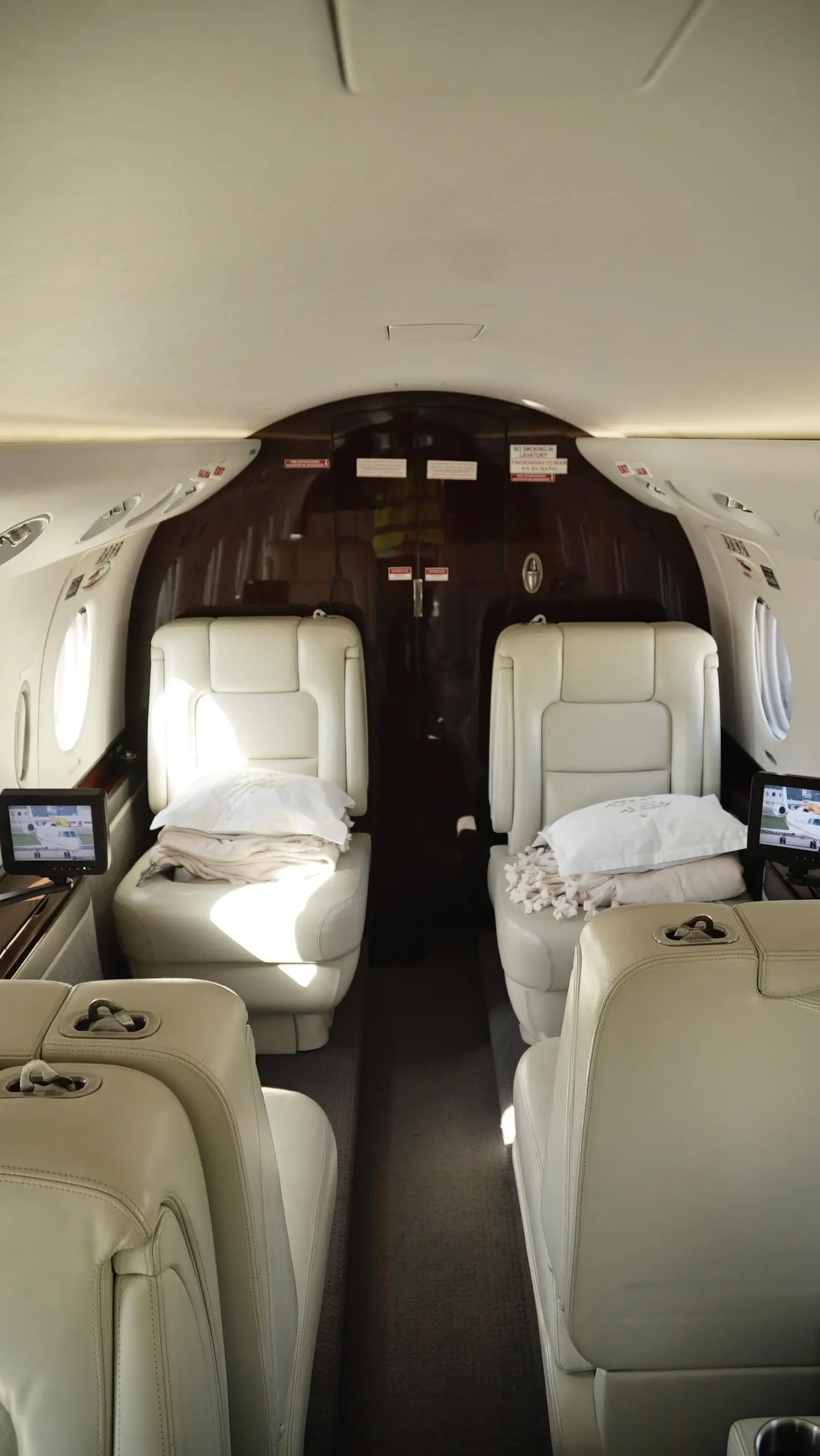 Gulfstream G150 CC-AOA operated by Aerocardal photo 3