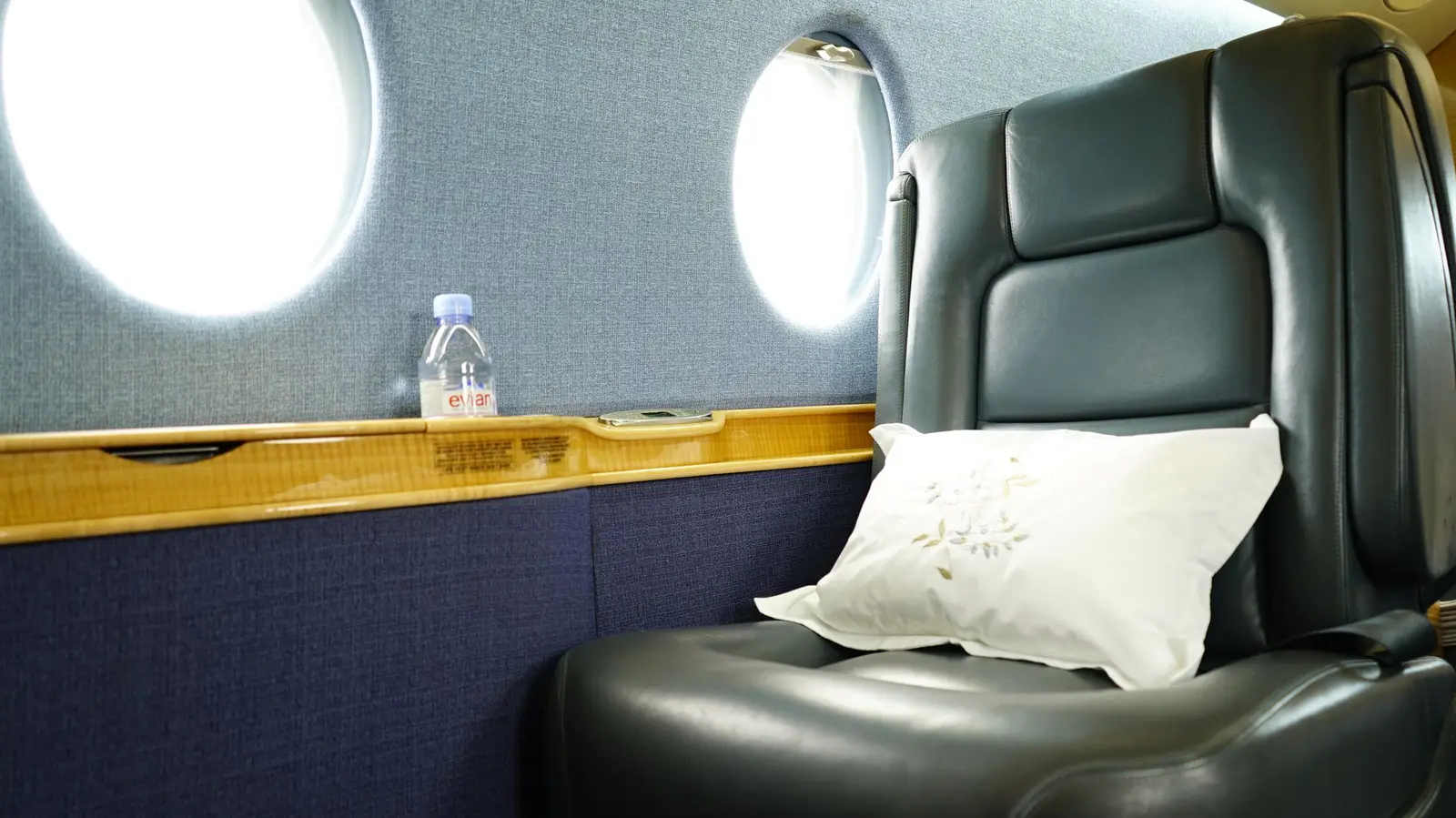 Gulfstream G150 CC-CWK operated by Aerocardal photo 5