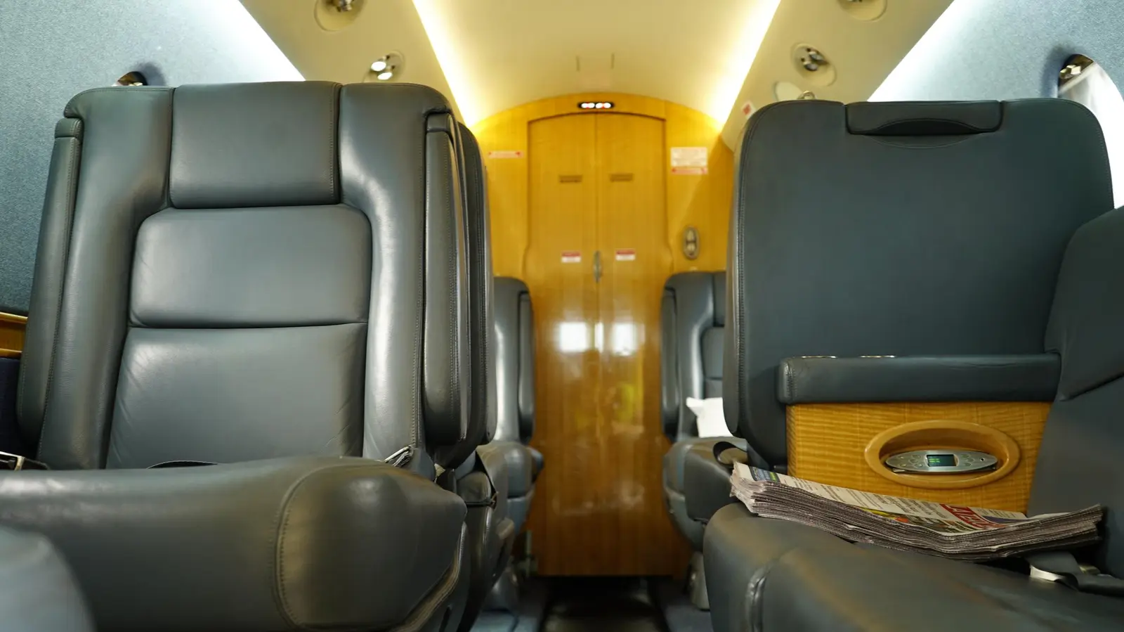 Gulfstream G150 CC-CWK operated by Aerocardal photo 6