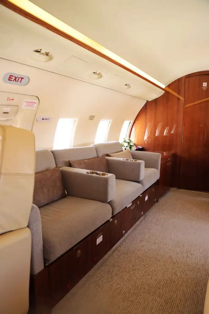 Bombardier Challenger 604 CN-TMG operated by Air Ocean Maroc photo 5