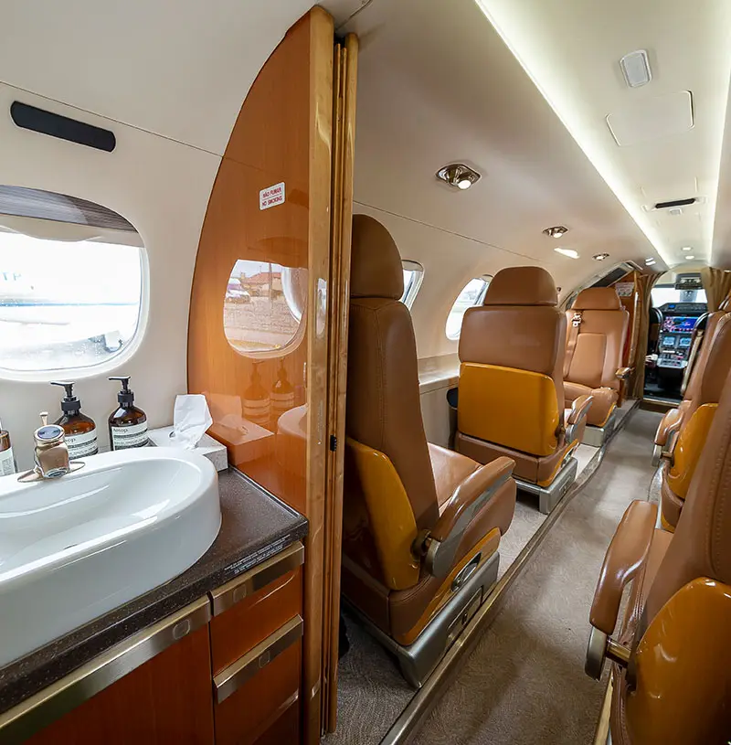 Embraer Phenom 300 CS-LPA operated by AMC Aviation photo 5