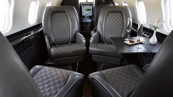Bombardier Learjet 60 CX-SCA operated by Aeromas photo 5