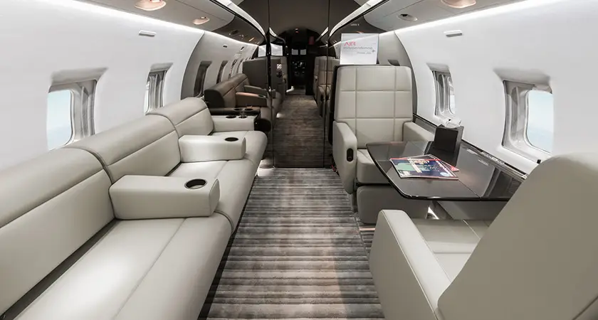 Bombardier Challenger 604 D-AAAX operated by Air Independence photo 6