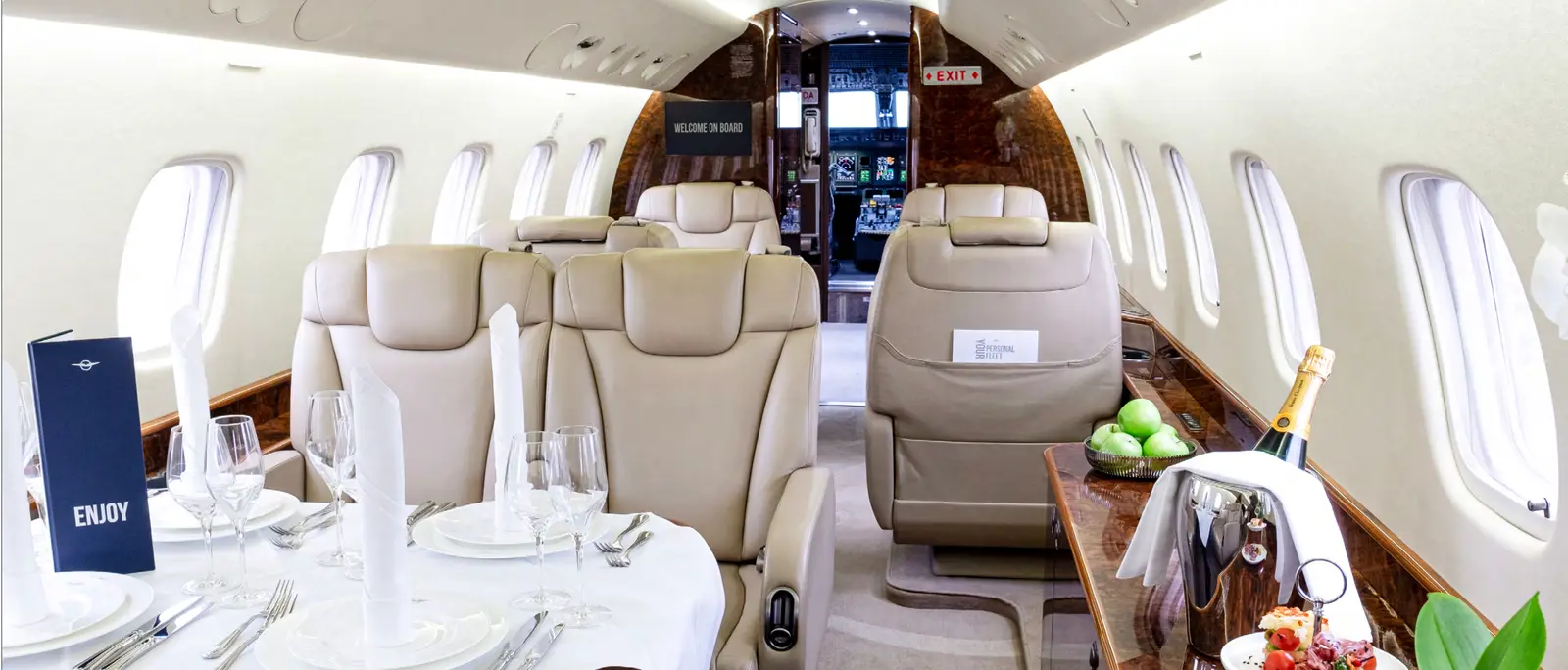 Embraer Legacy 650 D-AAHO operated by Vistajet photo 2
