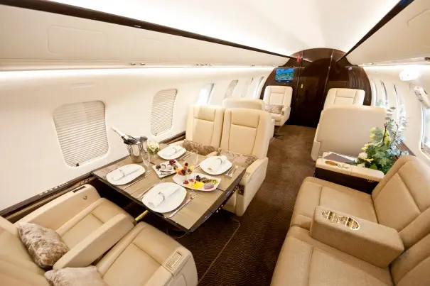 Bombardier Challenger 605 D-ABEY operated by ImperialJet Europe Gmbh photo 2