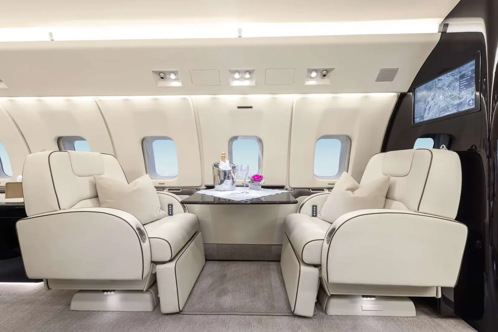 Bombardier Global Express D-ACEV operated by FAI Aviation Group photo 4