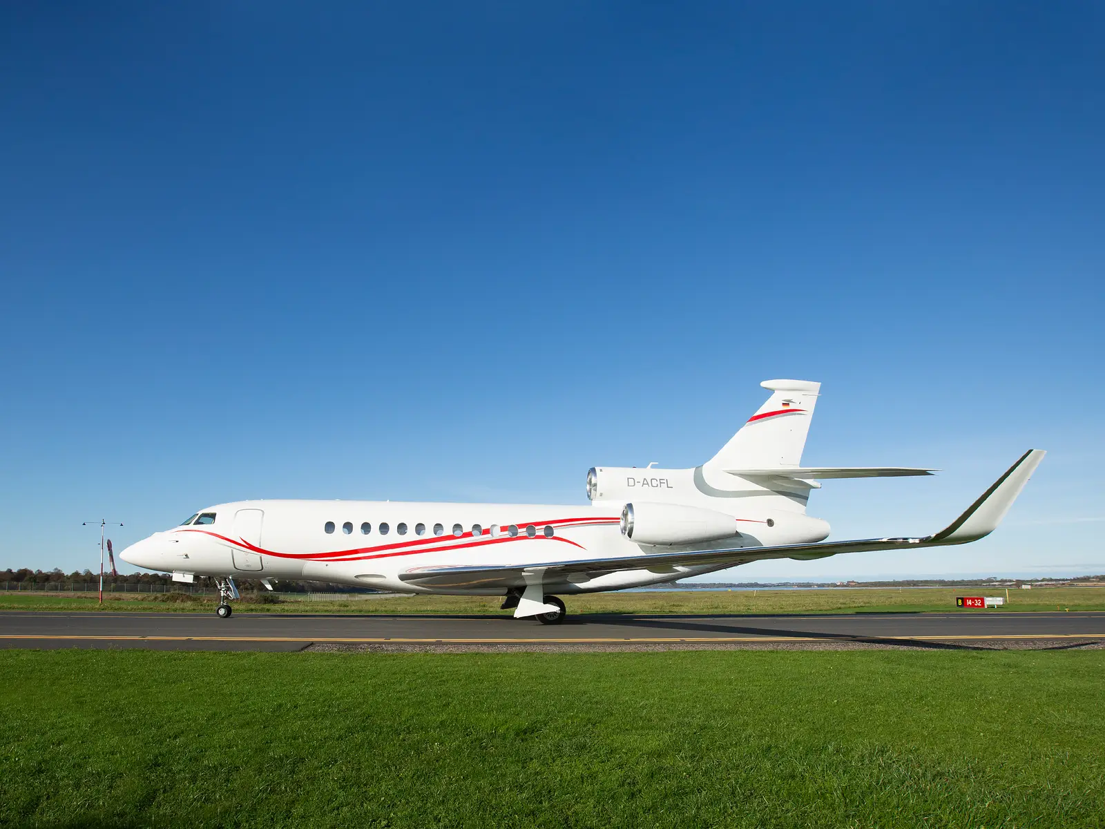Dassault Falcon 7X D-ACFL operated by Air Alsie, exterior