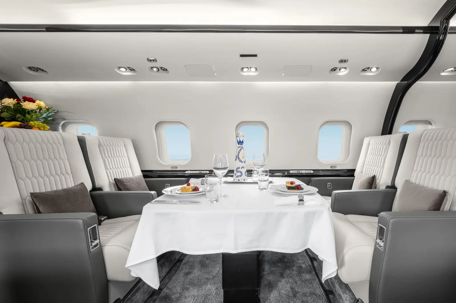 Bombardier Global Express XRS D-AFAM operated by FAI Aviation Group photo 4