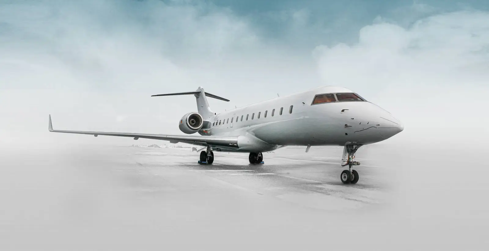 Bombardier Global Express XRS D-AFAM operated by FAI Aviation Group photo 5