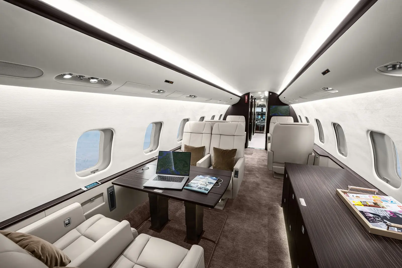 Bombardier Global Express D-AFAO operated by FAI Aviation Group photo 4