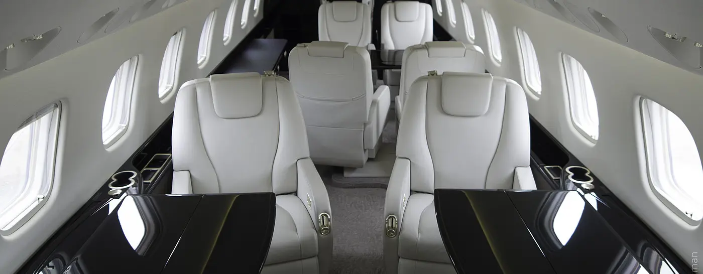 Embraer Legacy 650 D-AFBS operated by Vistajet photo 5