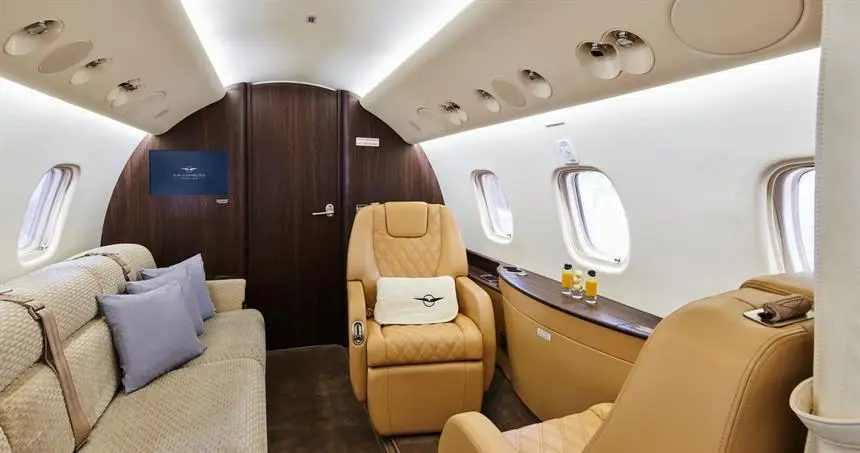 Embraer Legacy 650 D-AHOI operated by Vistajet photo 2