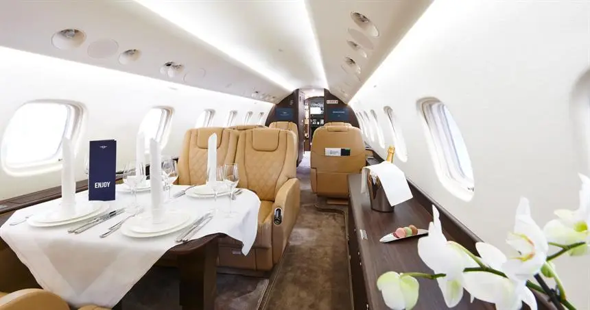 Embraer Legacy 650 D-AHOI operated by Vistajet photo 6