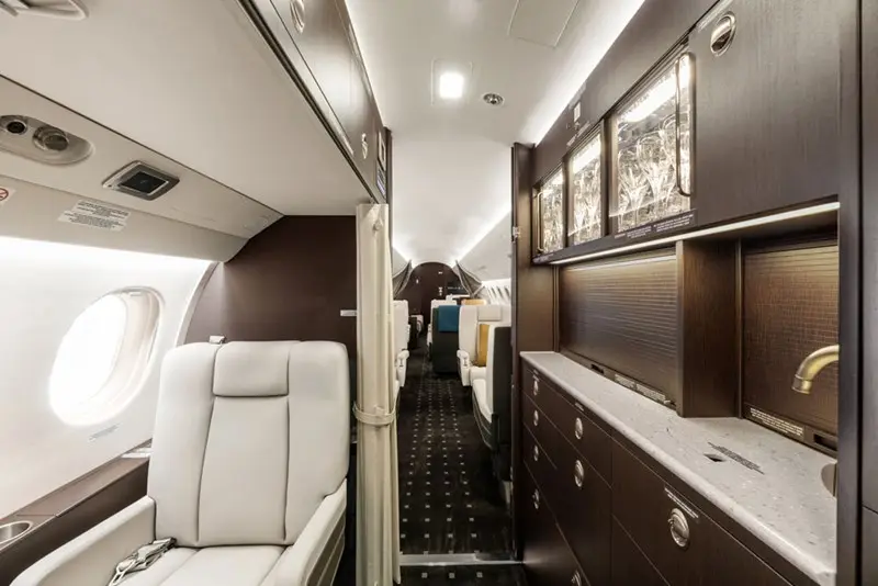 Dassault Falcon 7X D-AIFH operated by Vistajet photo 4