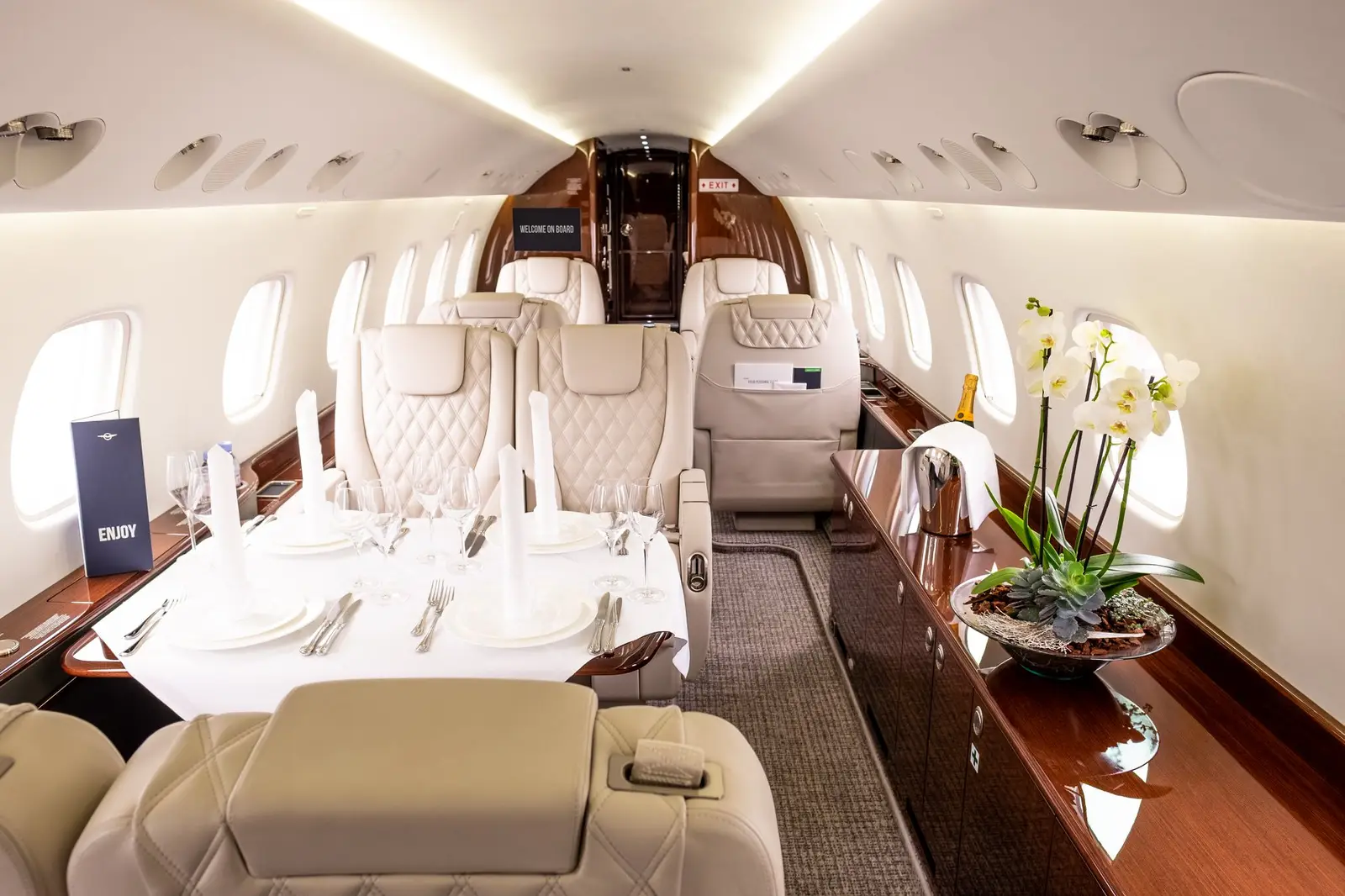 Embraer Legacy 650 D-AIRG operated by Vistajet photo 2