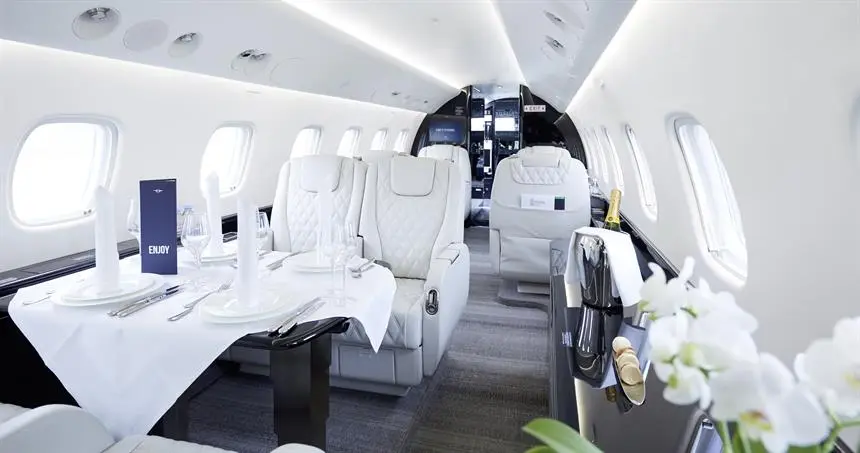 Embraer Legacy 650 D-AIRZ operated by Vistajet photo 3