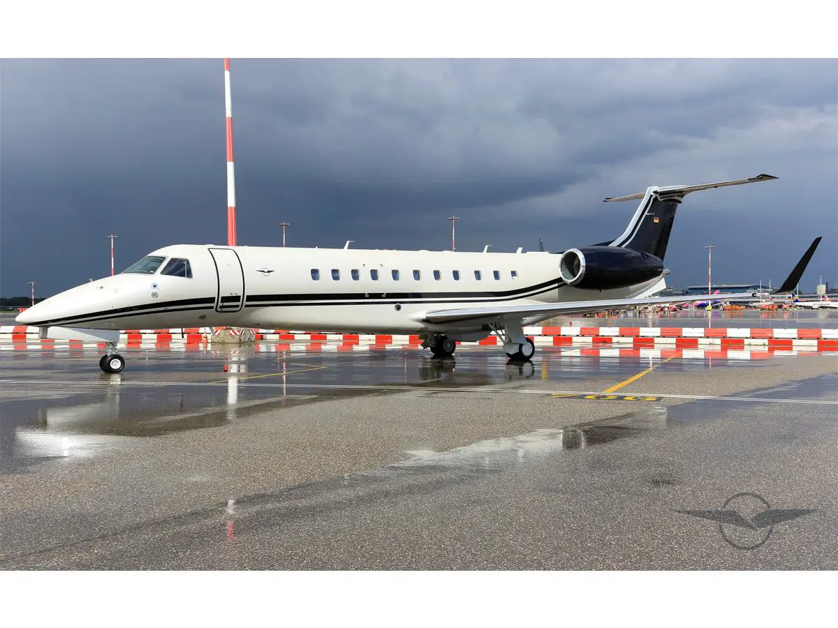 Embraer Legacy 650 D-AJET operated by Vistajet photo 4