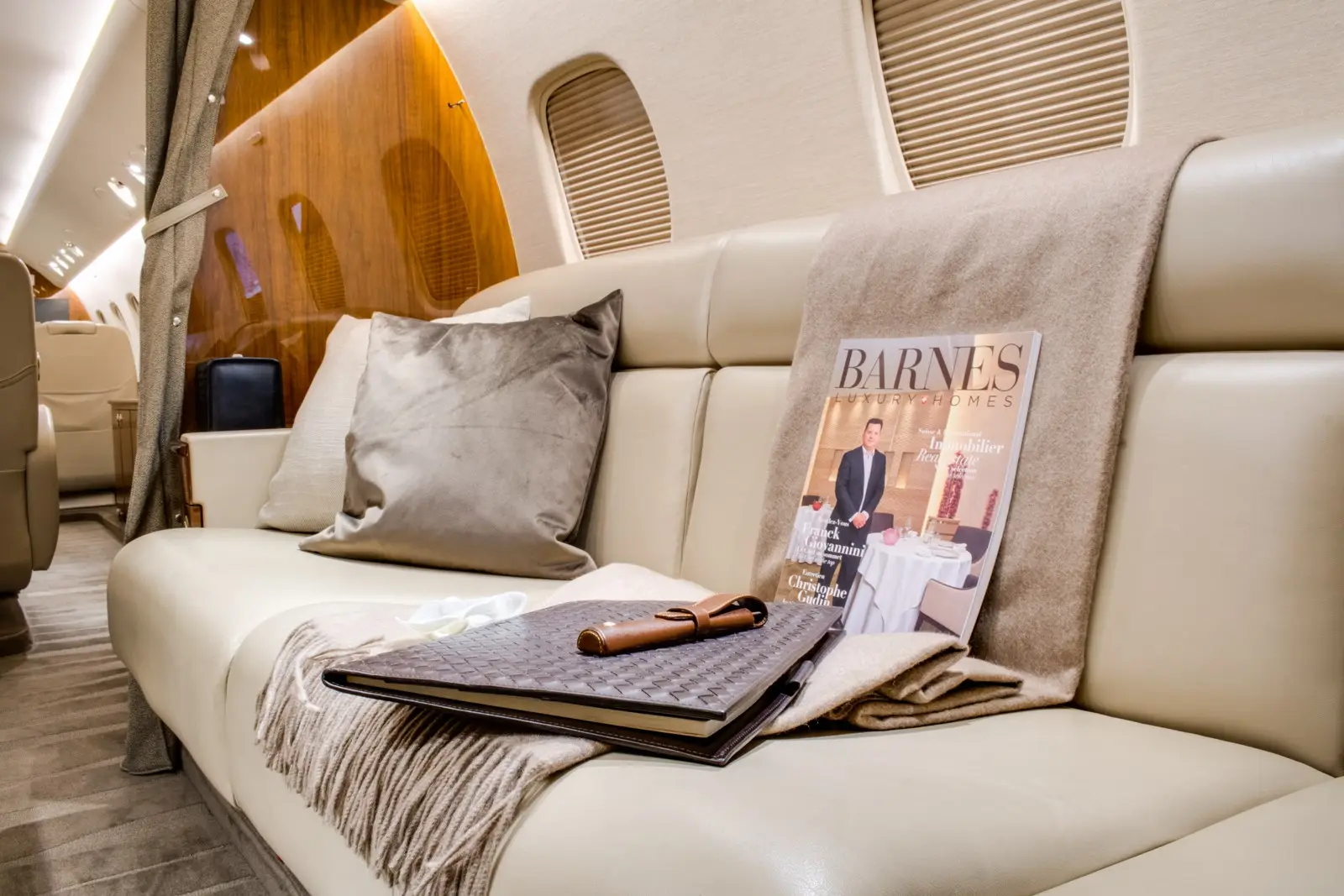 Embraer Legacy 650 D-ANXA operated by Vistajet photo 5