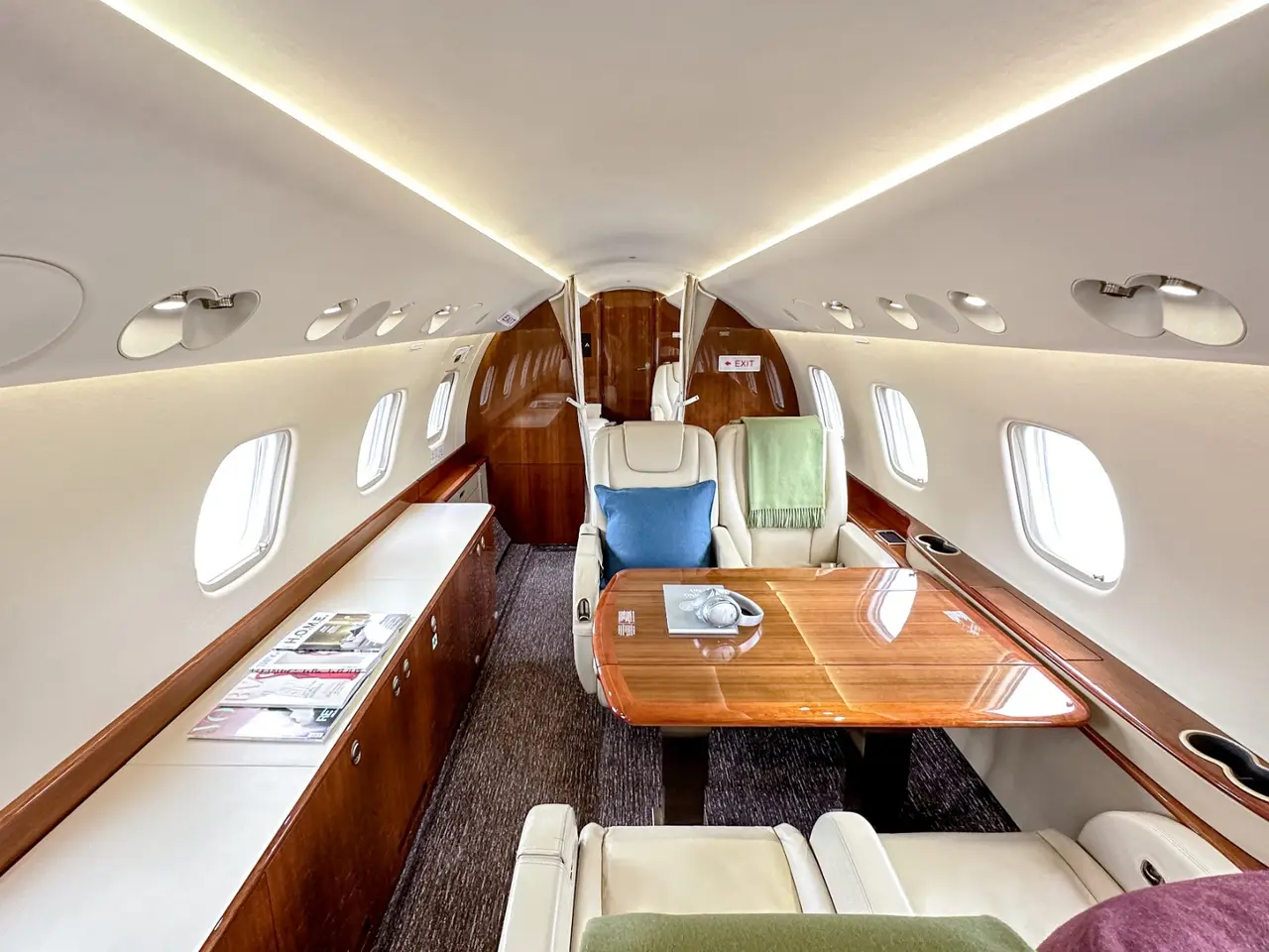Embraer Legacy 650 D-AOTE operated by Vistajet photo 3