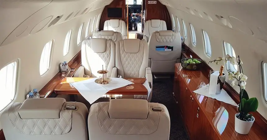 Embraer Legacy 650 D-ARMY operated by Vistajet photo 6