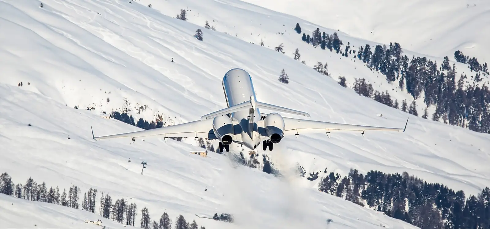 Bombardier Global Express XRS D-AUWE operated by FAI Aviation Group photo 5