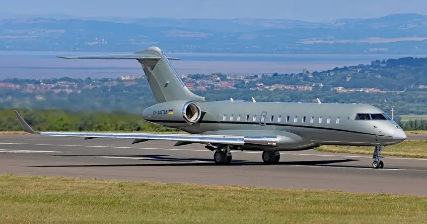 Bombardier Global 6000 D-AXTM operated by FAI Aviation Group, exterior