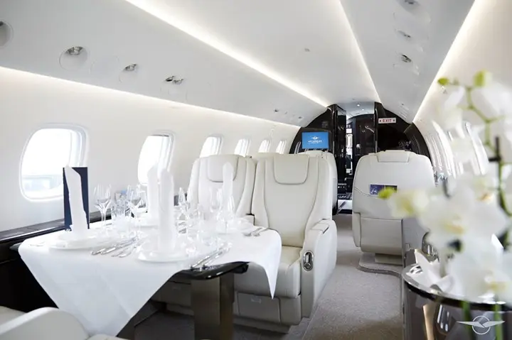 Embraer Legacy 650 D-AZUR operated by Vistajet photo 2