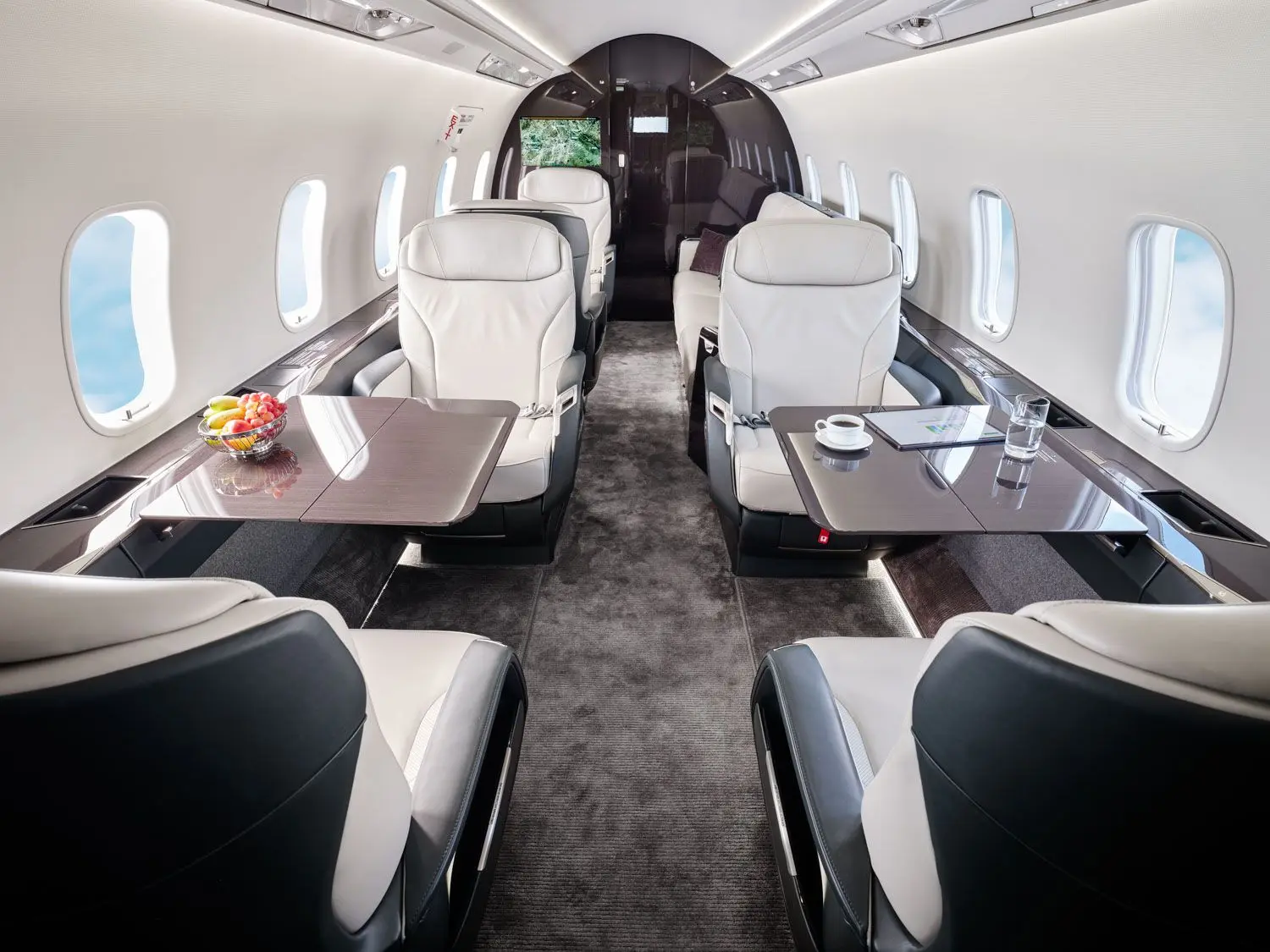 Bombardier Challenger 3500 D-BGAC operated by Aero-Dienst GmbH photo 3