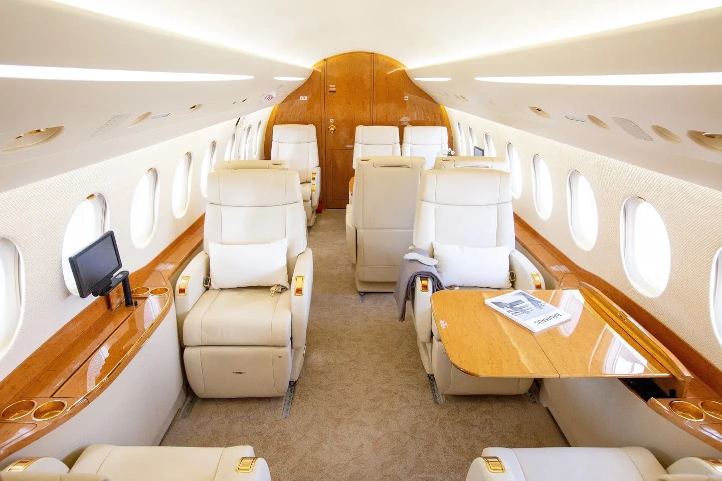 Dassault Falcon 2000S D-BHLM operated by DC Aviation Group photo 2