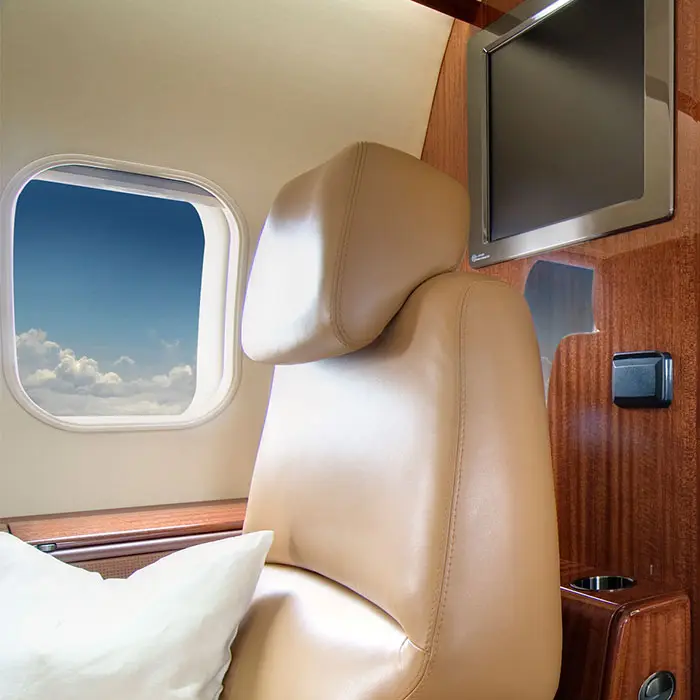 Bombardier Challenger 300 D-BUBI operated by Windrose Air Jetcharter GmbH photo 2