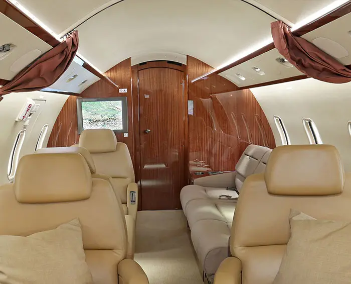 Bombardier Challenger 300 D-BUBI operated by Windrose Air Jetcharter GmbH photo 3