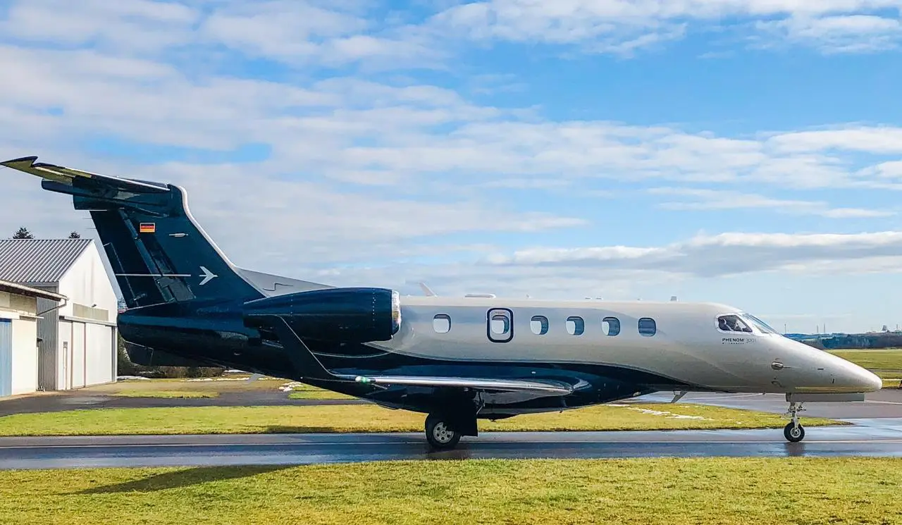 Embraer Phenom 300 D-CKVI operated by DAS Private Jets photo 4