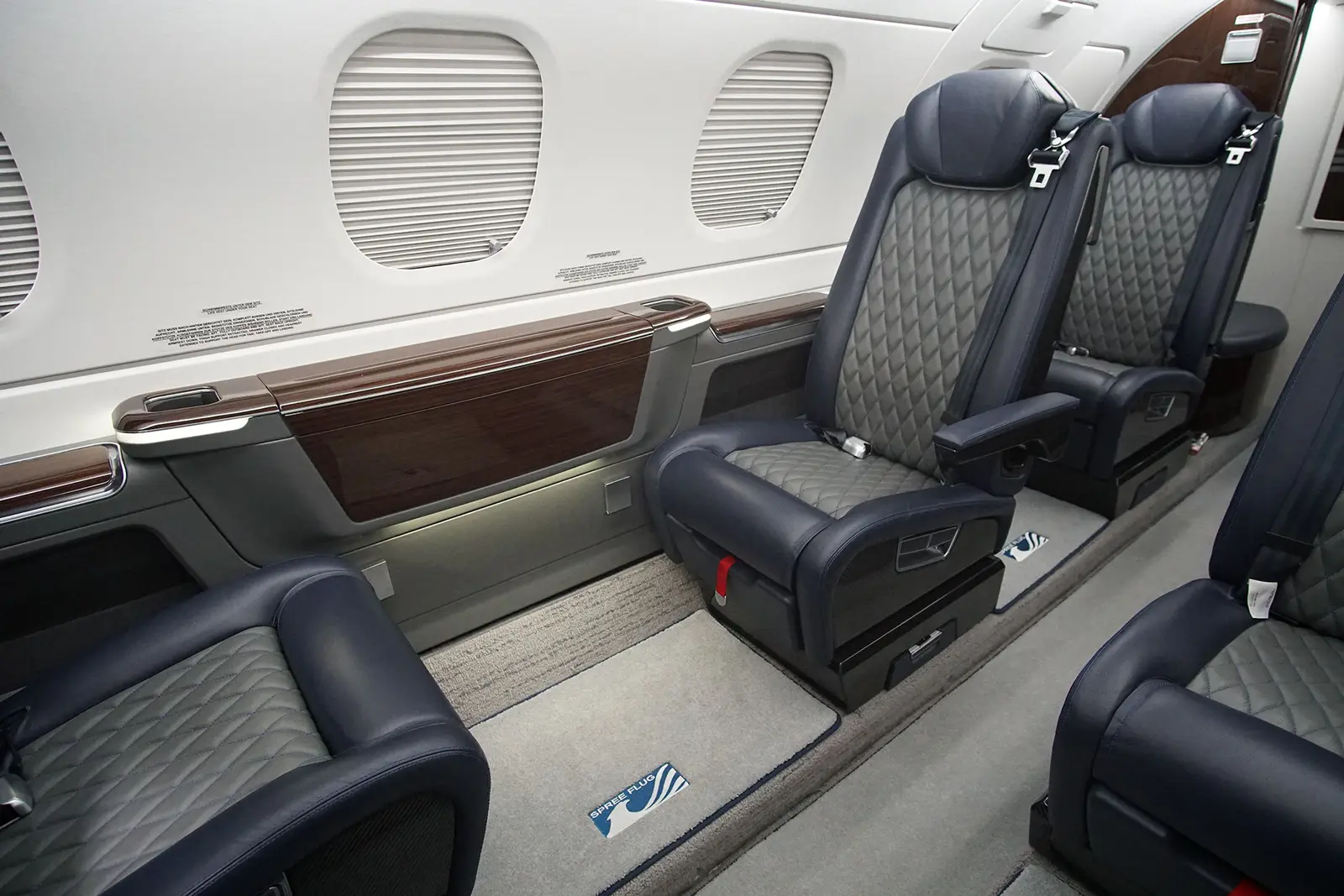 Embraer Phenom 300 D-CLIF operated by Spree Flug Luftfahrt GmbH photo 3