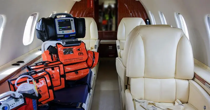 Bombardier Learjet 60 D-CPMU operated by FAI Air Ambulance photo 4