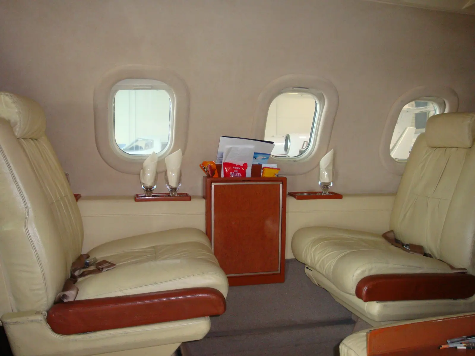 Bombardier Learjet 31 D-CURT operated by UNICAIR photo 2