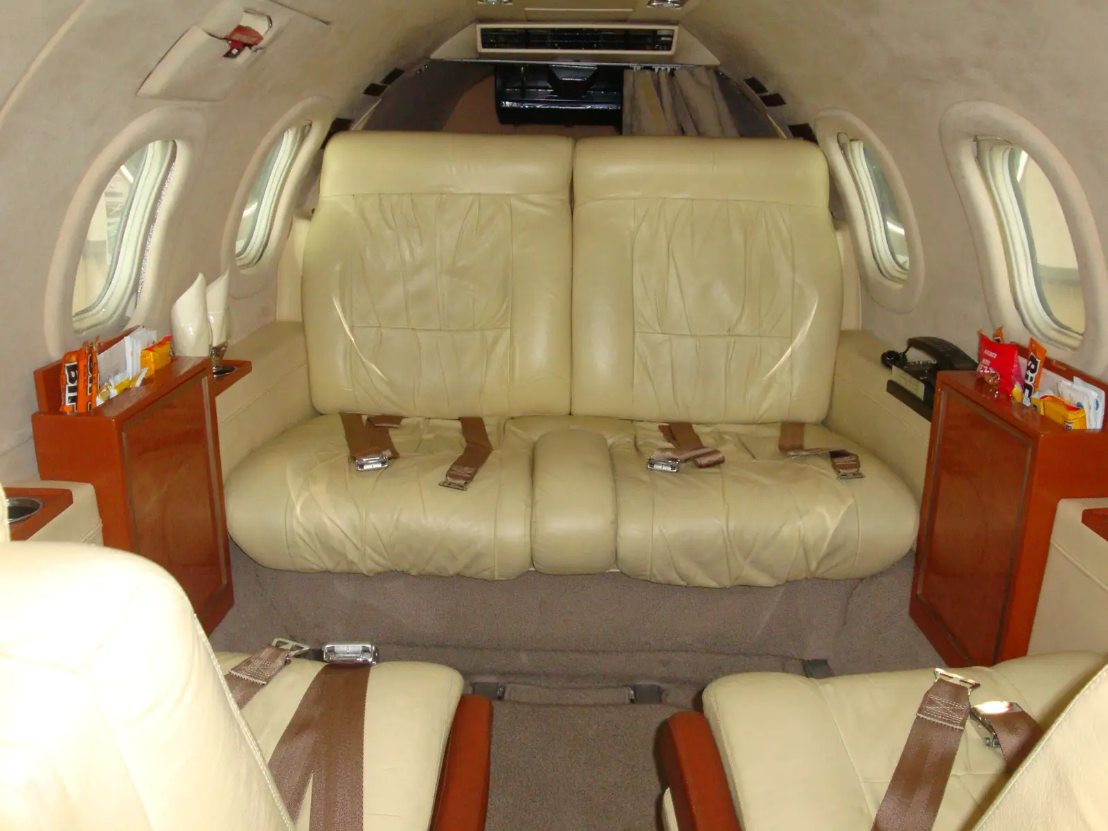 Bombardier Learjet 31 D-CURT operated by UNICAIR photo 3