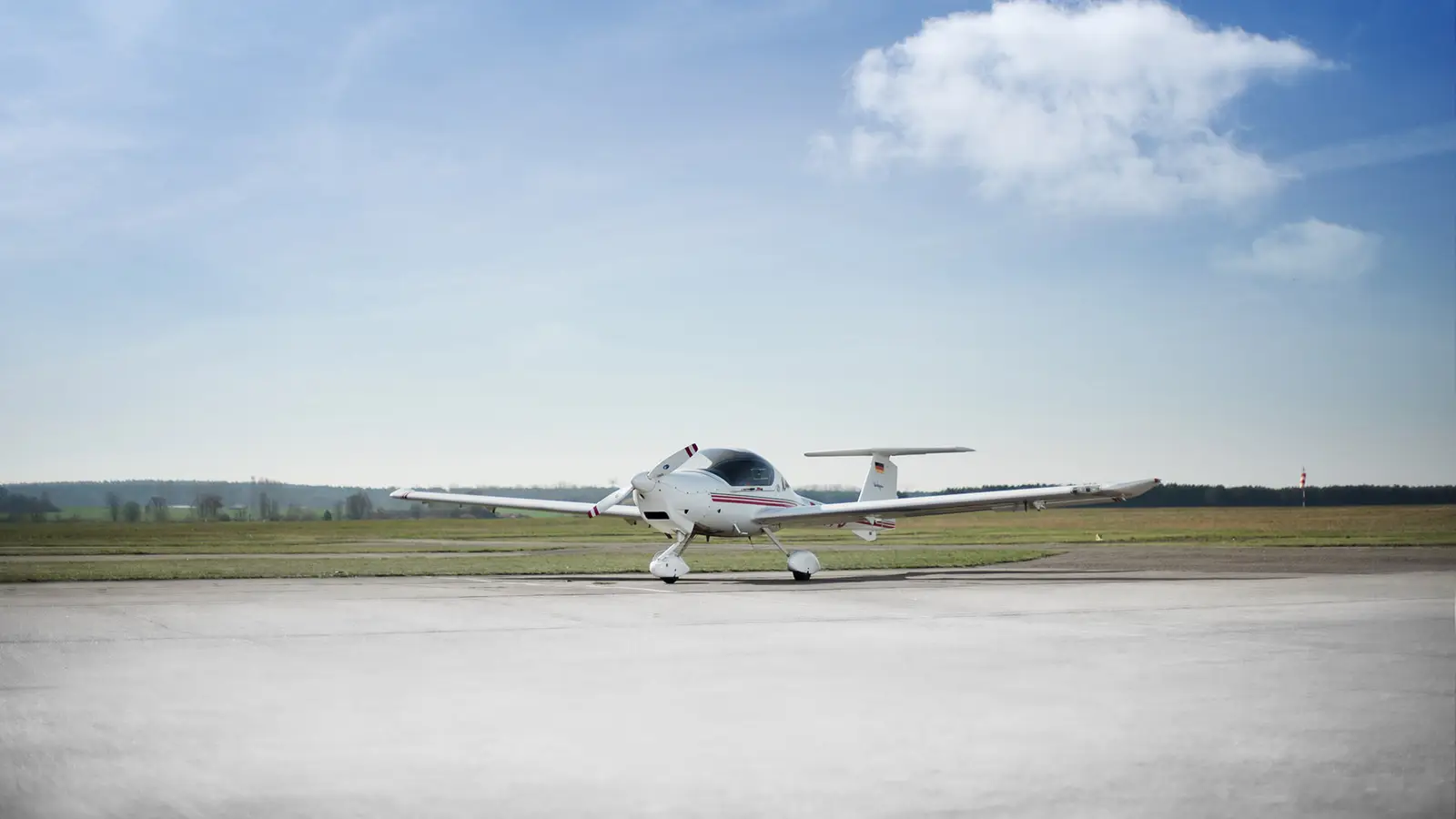 Diamond DA20 Katana D-EPPC operated by Aerotours GmbH, exterior