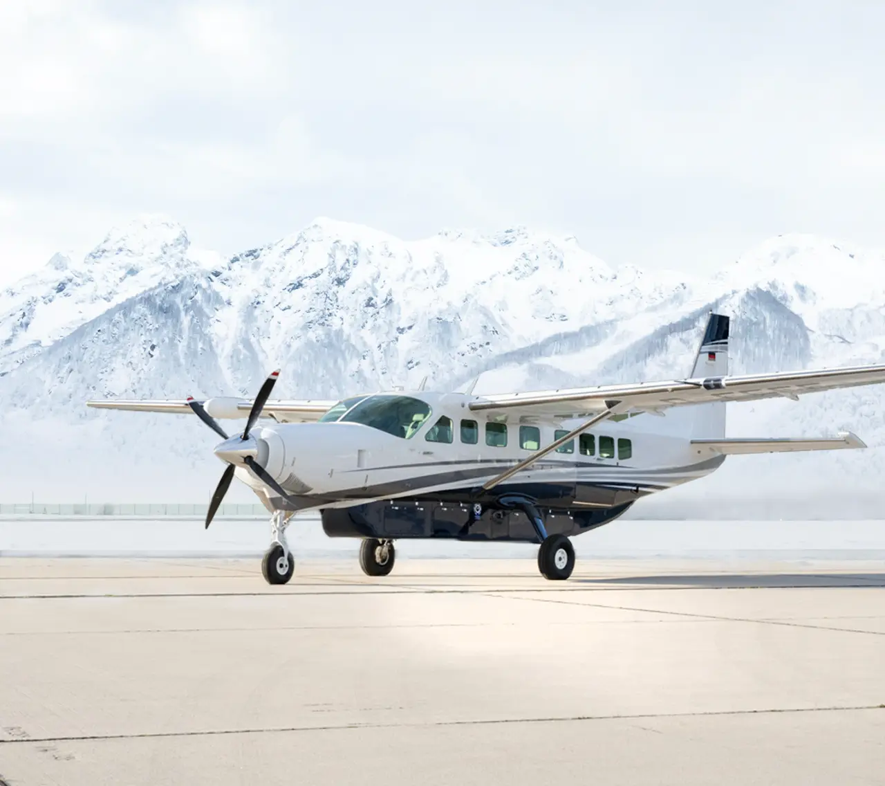Cessna 208B Grand Caravan EX D-FEFE operated by E-Aviation photo 2