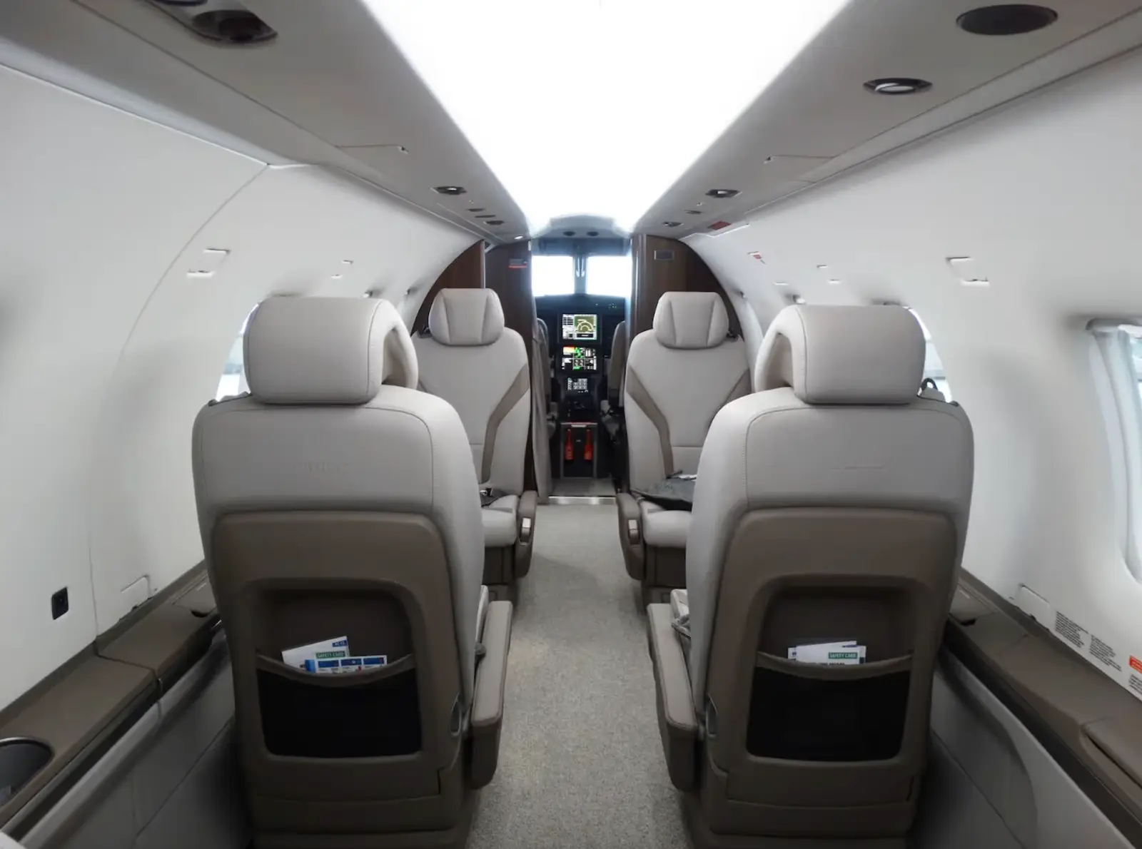 Pilatus PC-12/47 NG D-FINO operated by Air Independence photo 4