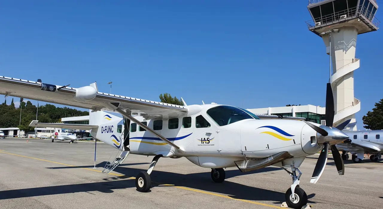 Cessna 208B Grand Caravan EX D-FUNC operated by IAS Itzehoer Airservice GMBH, exterior