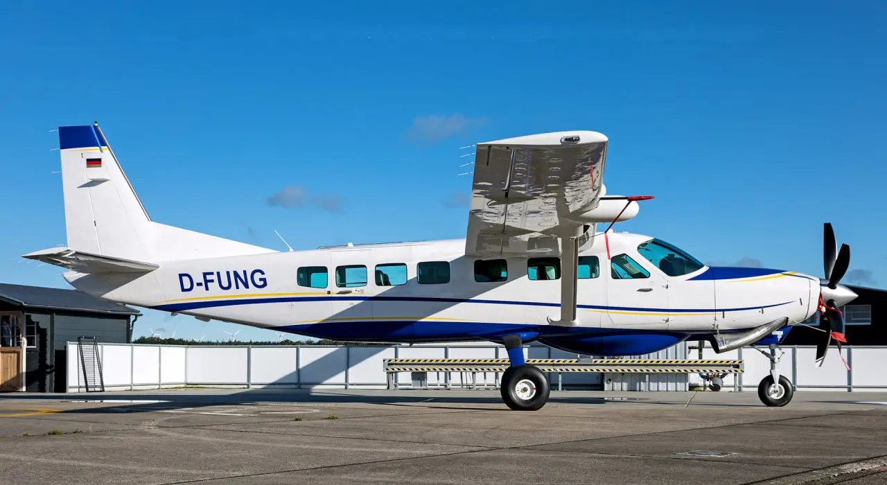 Cessna 208B Grand Caravan EX D-FUNG operated by IAS Itzehoer Airservice GMBH, exterior