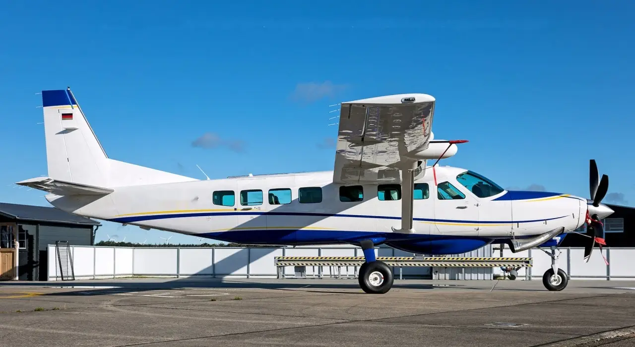 Cessna 208B Grand Caravan EX D-FUNG operated by IAS Itzehoer Airservice GMBH photo 2