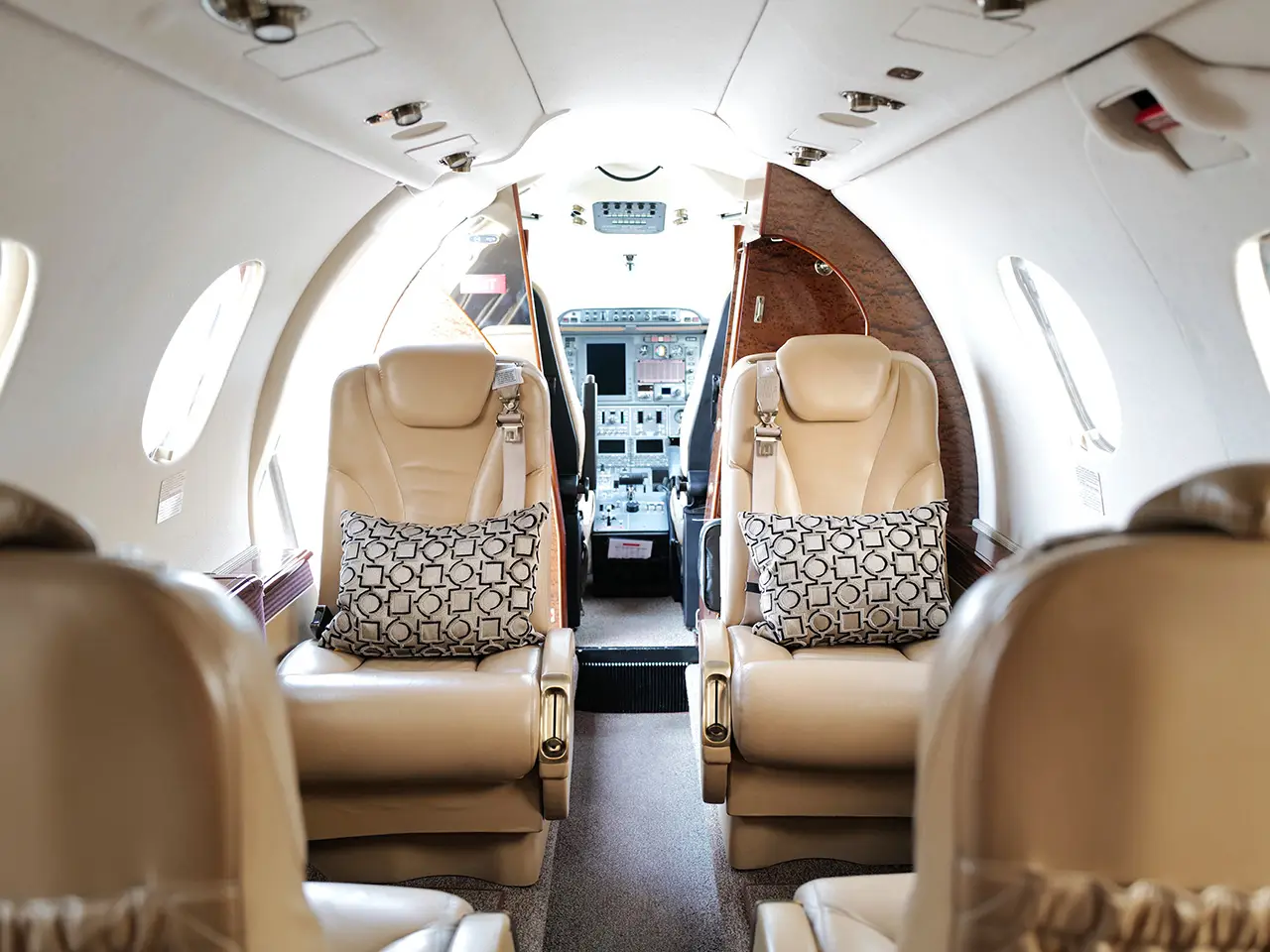 Beechcraft Premier 1A D-ICAB operated by Fly Away Boutique Aviation photo 2