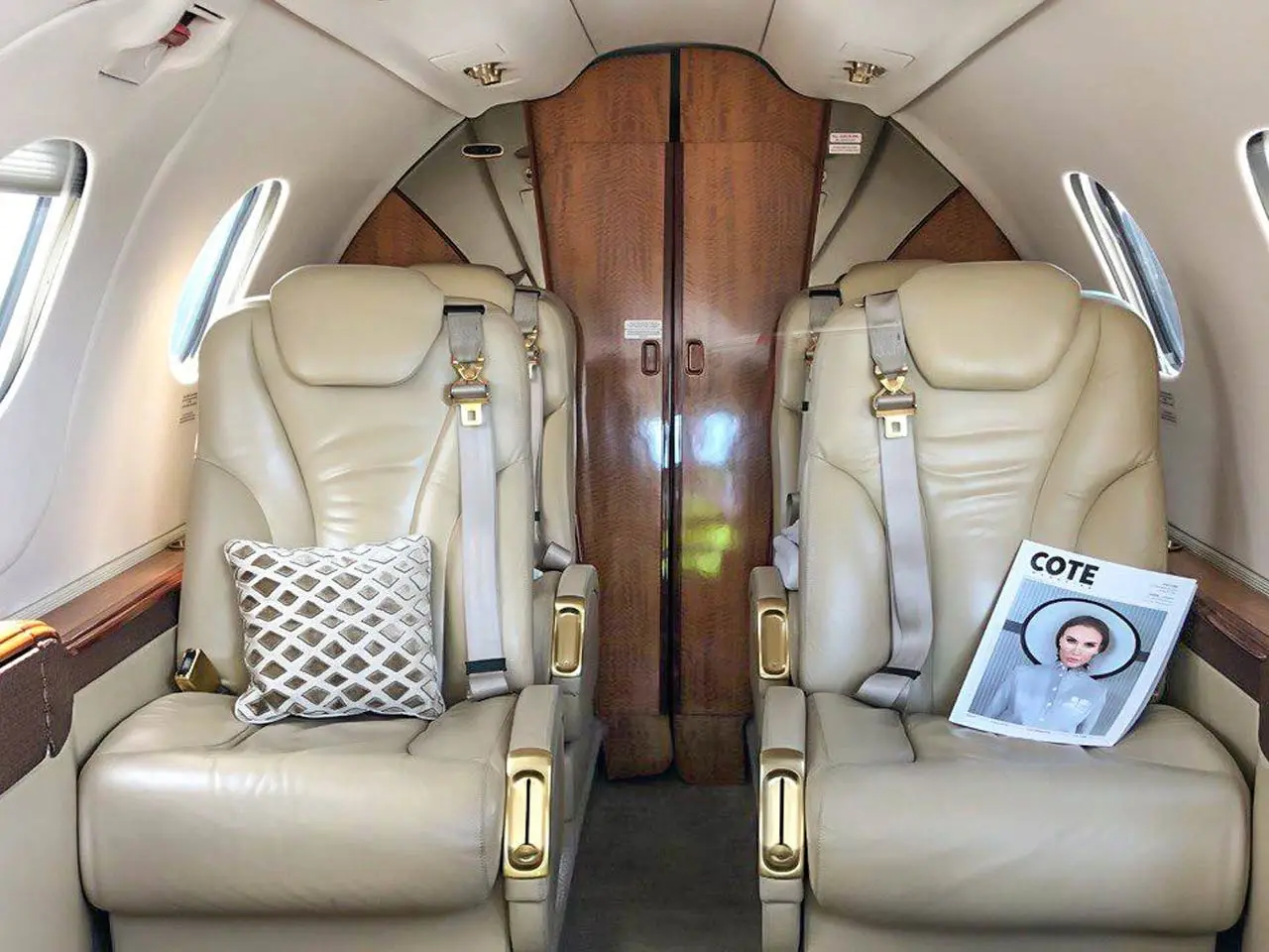 Beechcraft Premier 1 D-IDBA operated by Fly Away Boutique Aviation photo 2