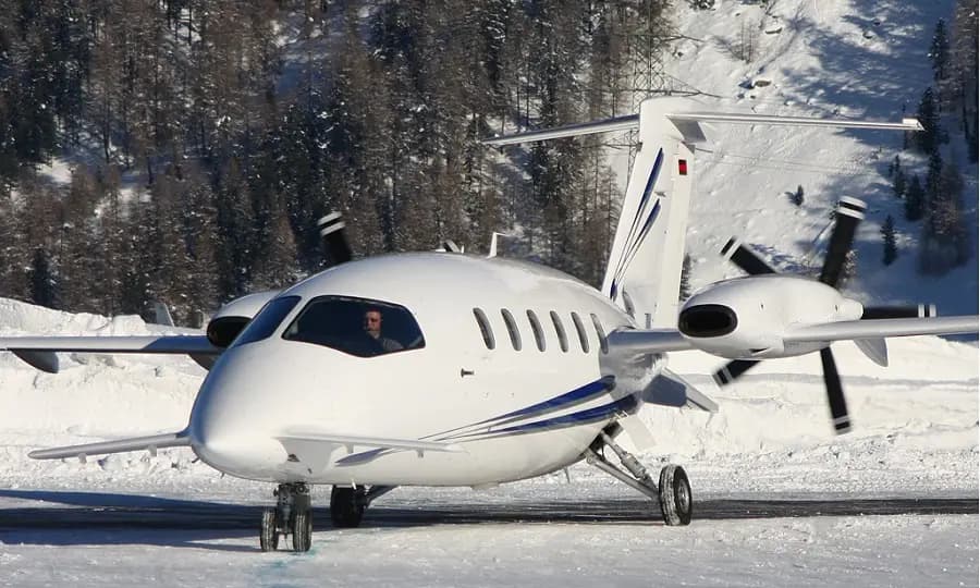 Piaggio Avanti D-IJET operated by AIRGO Private Airline photo 4