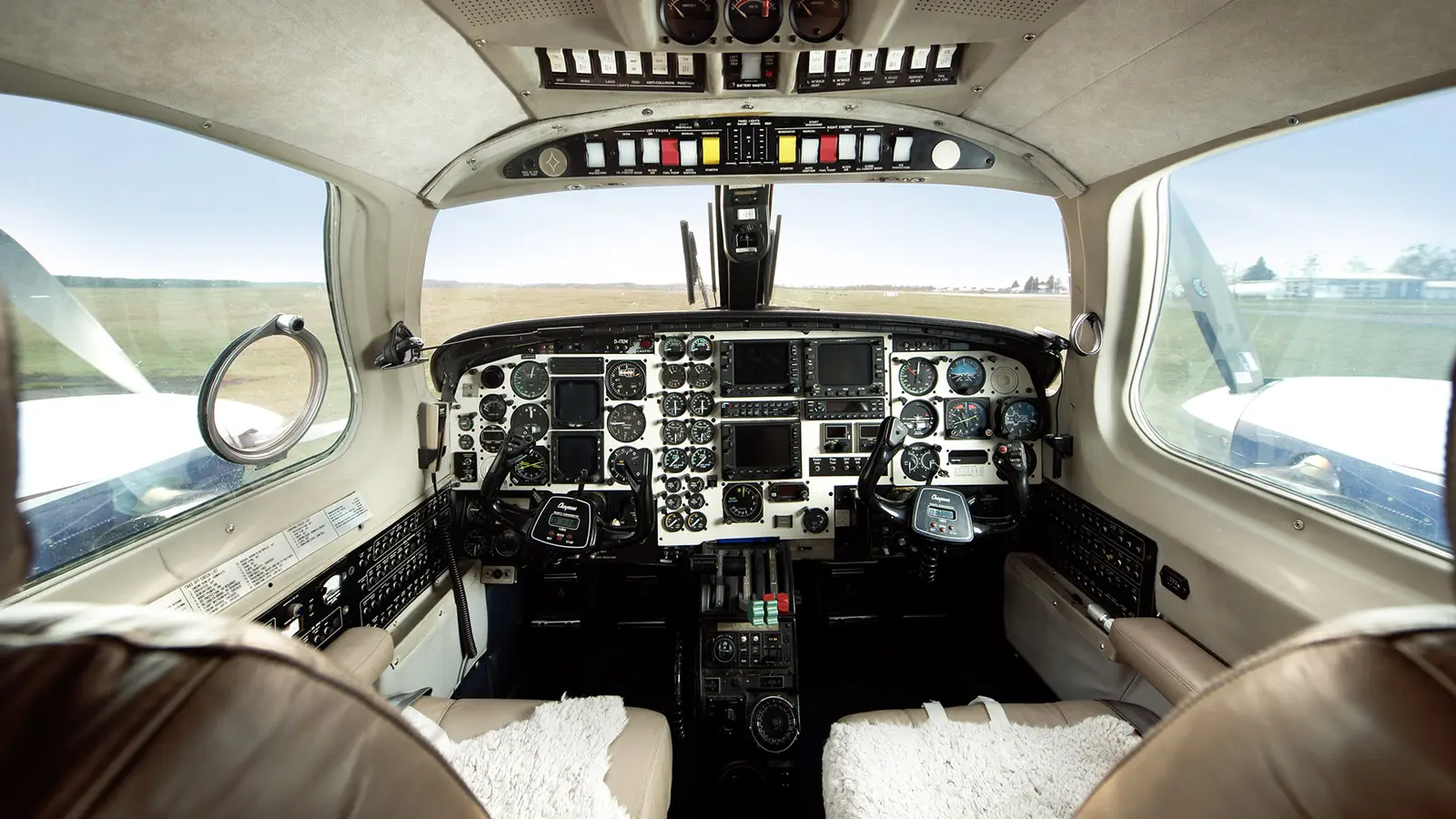 Piper PA-31T2 Cheyenne II XL D-ITEM operated by Aerotours GmbH photo 2