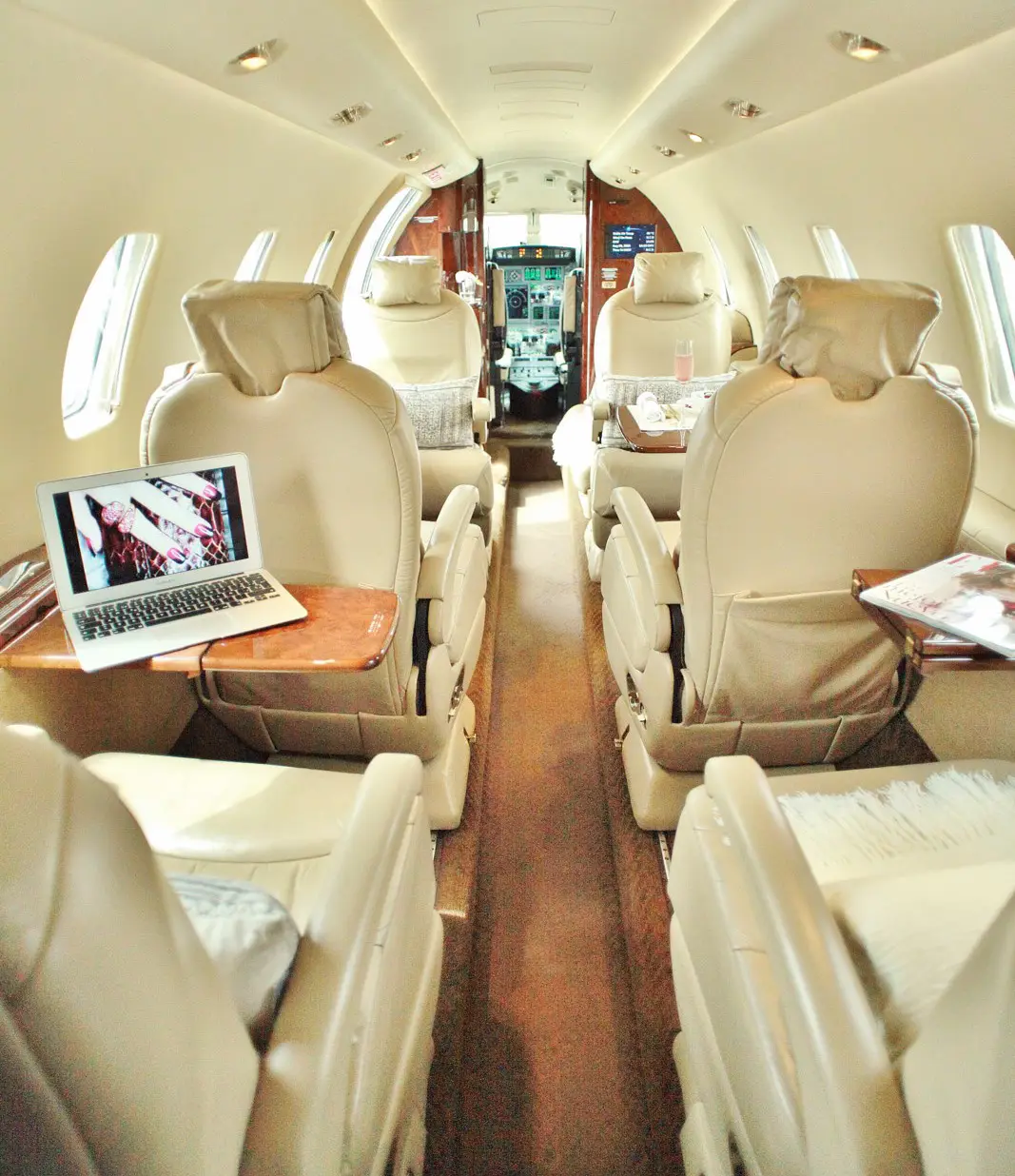 Cessna Citation XLS EC-KPB operated by Initium Aviation photo 2