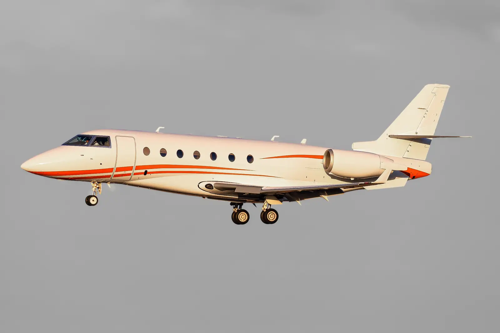 Gulfstream G200 EC-LAE operated by Global Jet photo 6