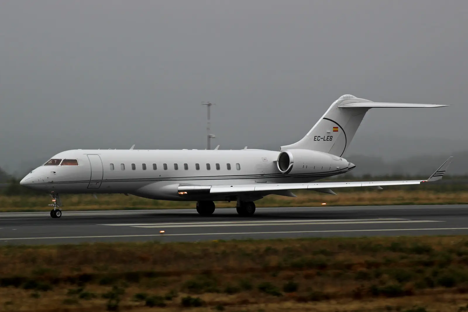 Bombardier Global Express XRS EC-LEB operated by Gestair, exterior