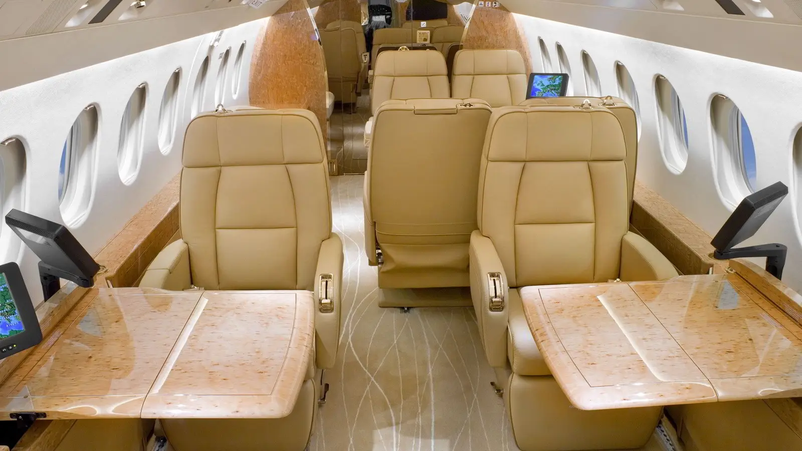 Dassault Falcon 2000LX EC-LGV operated by Gestair photo 5